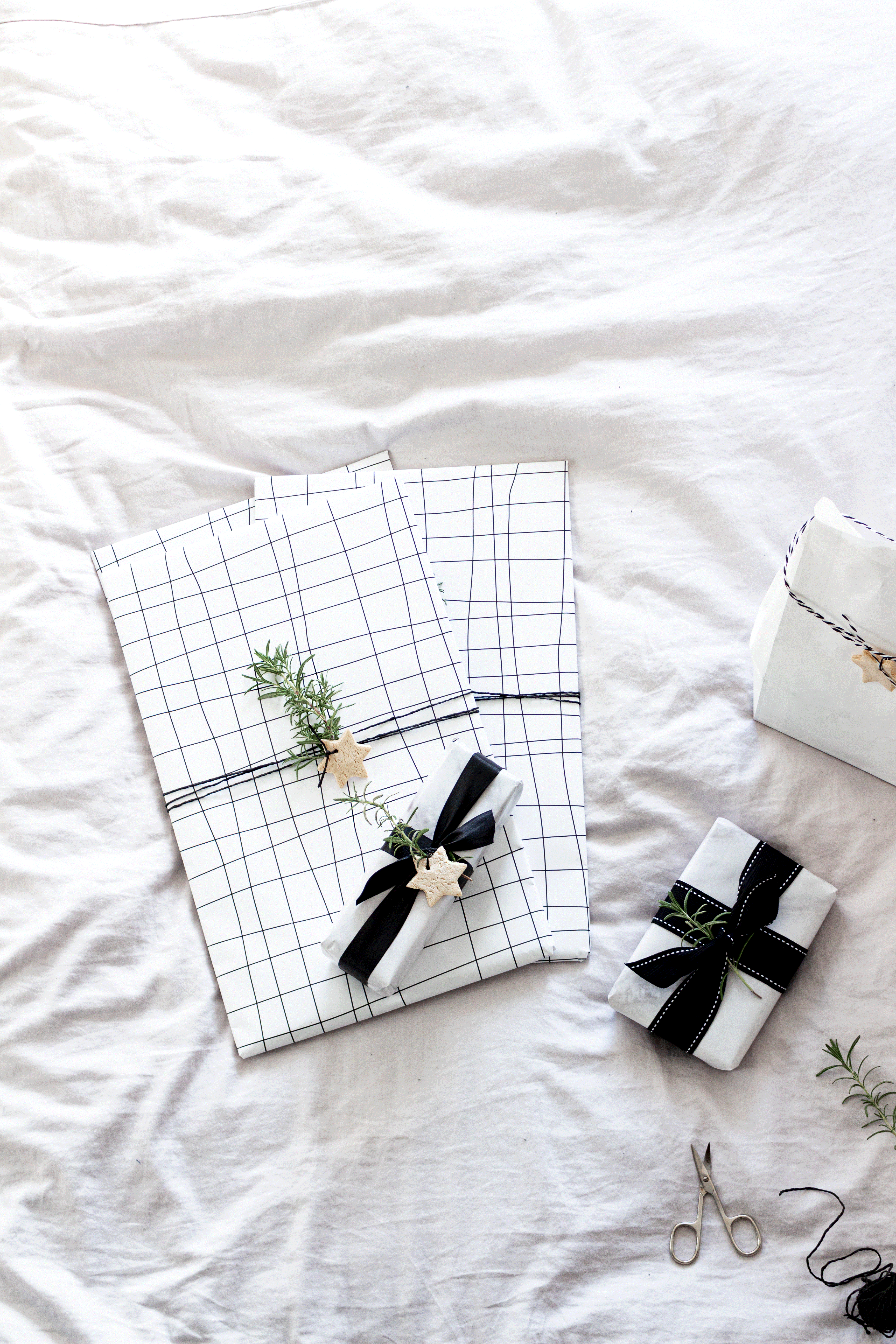 DIY | Geschenke einpacken zu Weihnachten 2019 | www.scandiinspiration.com